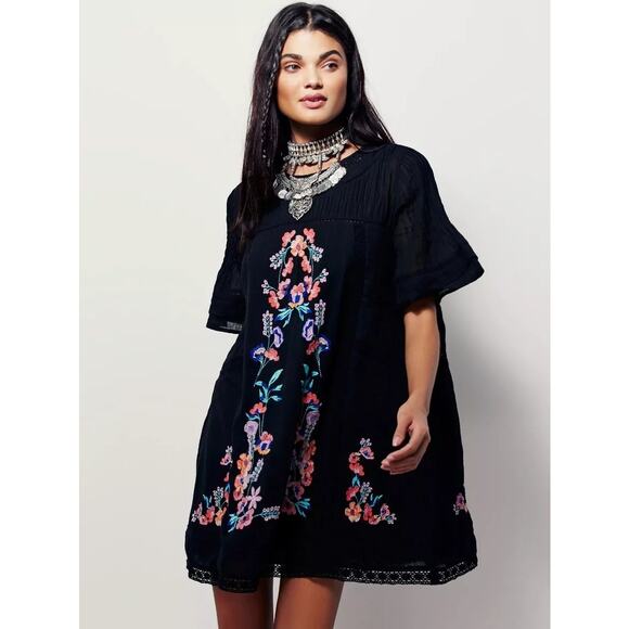 Free People Perfectly Victorian Black Embroidered Dress Short Sleeve Size S $168 - Picture 2 of 11